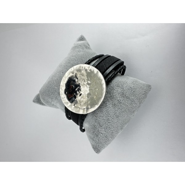 Siyah Deri Gümüş Yuvarlak Desenli Bileklik